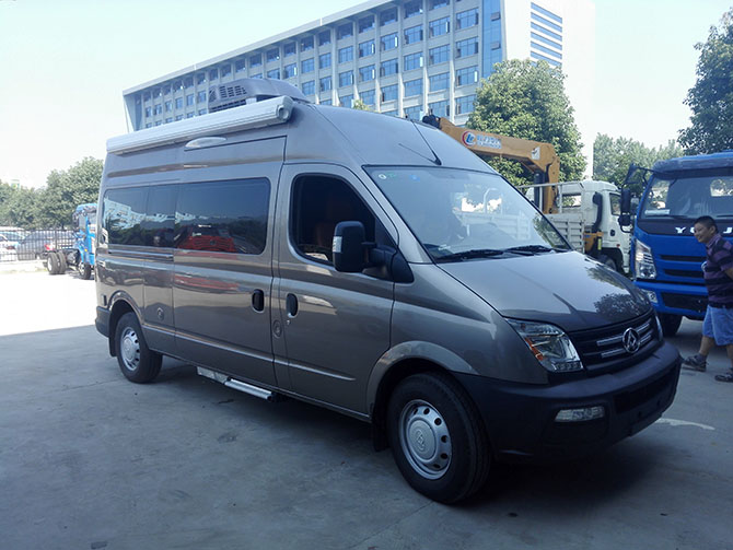 大通V80長軸高頂B型房車