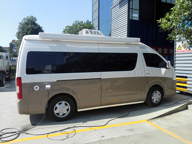 福田風(fēng)景G9房車(chē)多方位展示圖1