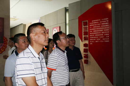 程力集團(tuán)慶祝中國共產(chǎn)黨建黨96周年7 程力集團(tuán)慶祝中國共產(chǎn)黨建黨96周1